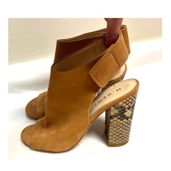 M. Gemi Stagione in Soft Tan Suede with Python Heeln Sz. 38 (US 7.5) - Picture 1 of 6